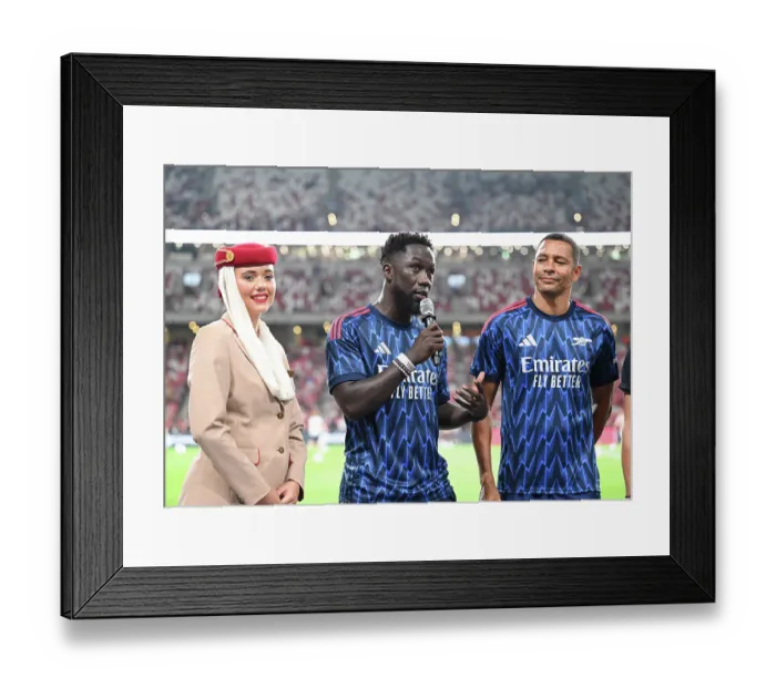 Framed Print : Arsenal FC v AC Milan: Pre-Season Friendly Framed Print : Arsenal FC v AC Milan: Pre-Season Friendly