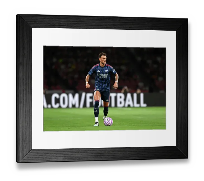 Framed Print : Arsenal FC v AC Milan: Pre-Season Friendly