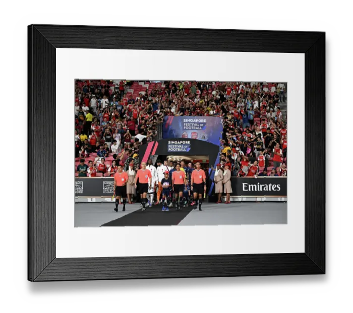 Framed Print : Arsenal FC v AC Milan: Pre-Season Friendly