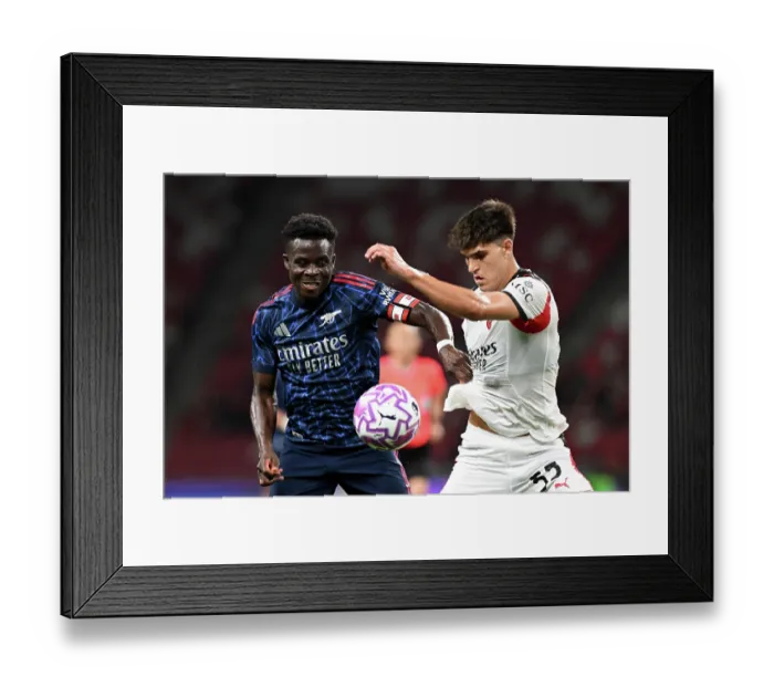 Framed Print : Arsenal FC v AC Milan: Pre-Season Friendly