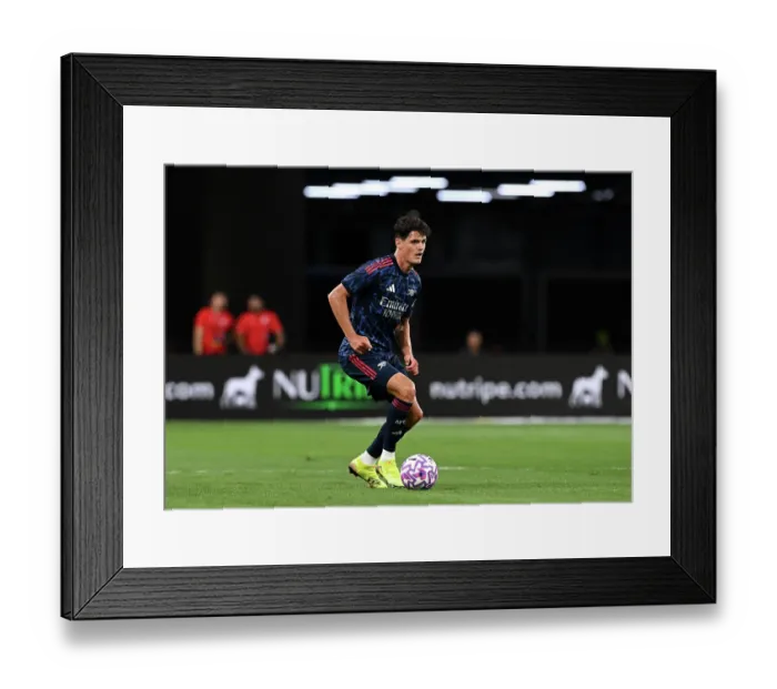 Framed Print : Arsenal FC v AC Milan: Pre-Season Friendly