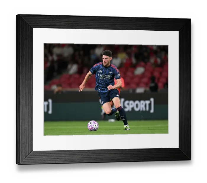 Framed Print : Arsenal FC v AC Milan: Pre-Season Friendly