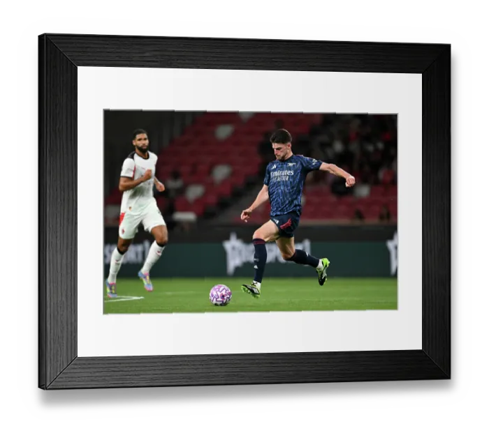 Framed Print : Arsenal FC v AC Milan: Pre-Season Friendly