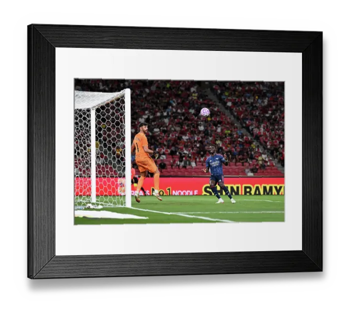 Framed Print : Arsenal FC v AC Milan: Pre-Season Friendly