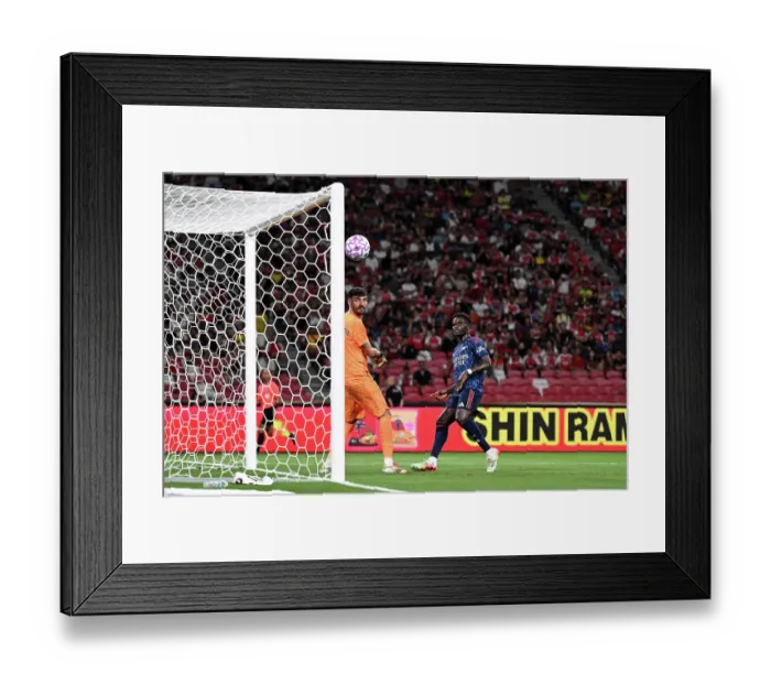 Framed Print : Arsenal FC v AC Milan: Pre-Season Friendly