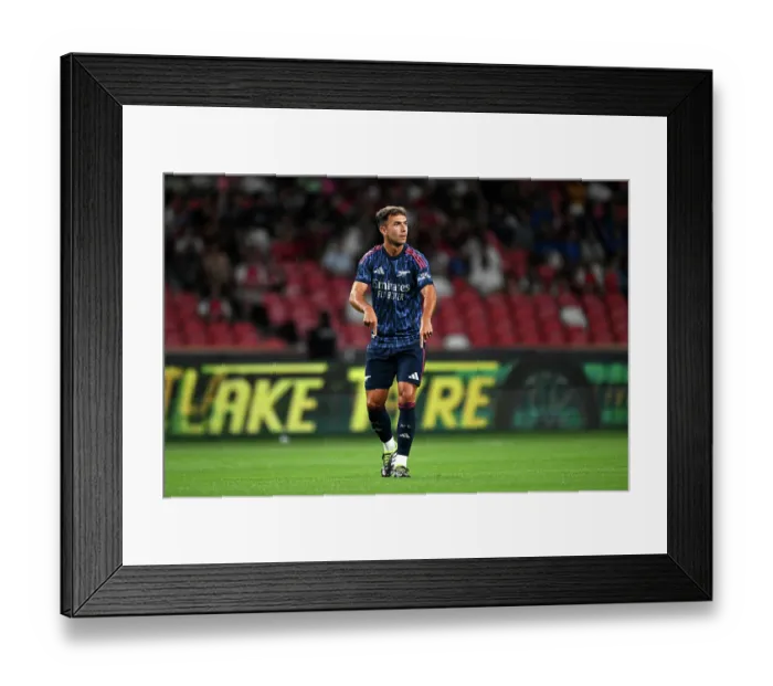 Framed Print : Arsenal FC v AC Milan: Pre-Season Friendly