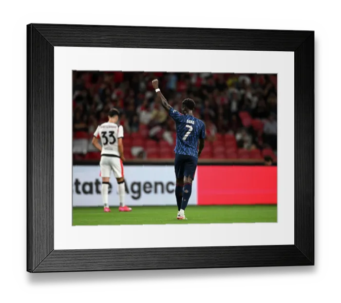Framed Print : Arsenal FC v AC Milan: Pre-Season Friendly Framed Print : Arsenal FC v AC Milan: Pre-Season Friendly