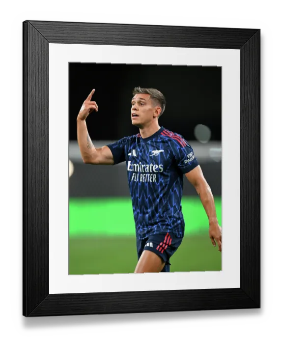 Framed Print : Arsenal FC v AC Milan: Pre-Season Friendly
