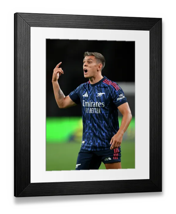 Framed Print : Arsenal FC v AC Milan: Pre-Season Friendly