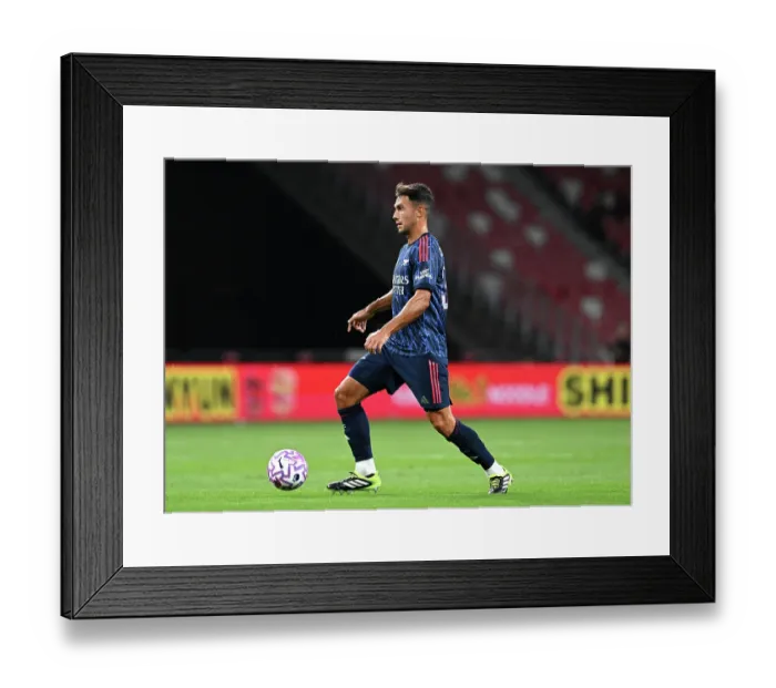 Framed Print : Arsenal FC v AC Milan: Pre-Season Friendly Framed Print : Arsenal FC v AC Milan: Pre-Season Friendly