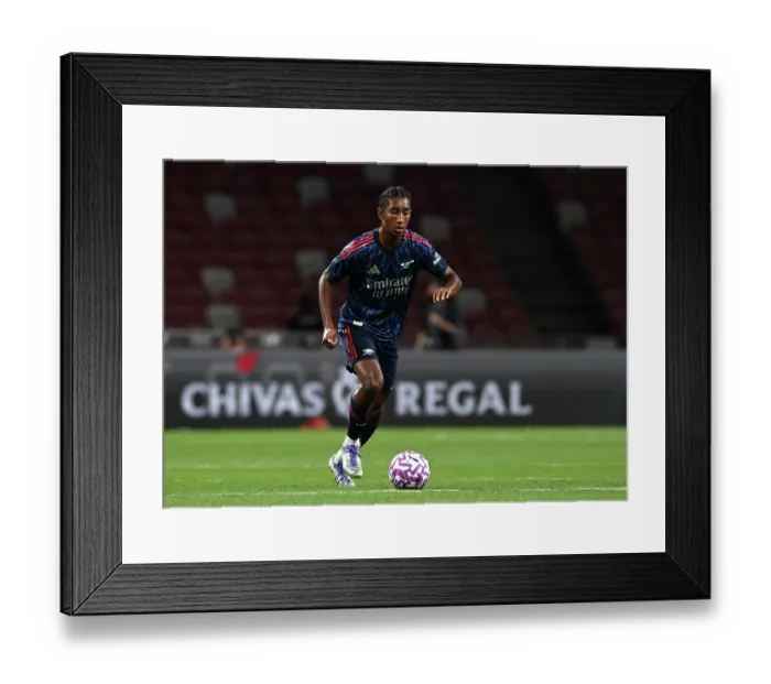 Framed Print : Arsenal FC v AC Milan: Pre-Season Friendly