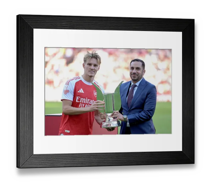 Framed Print : Arsenal v Athletic Club: Emirates Cup Framed Print : Arsenal v Athletic Club: Emirates Cup