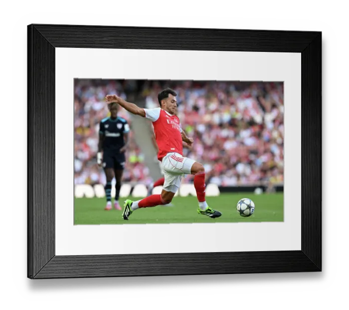 Framed Print : Arsenal v Athletic Club: Emirates Cup