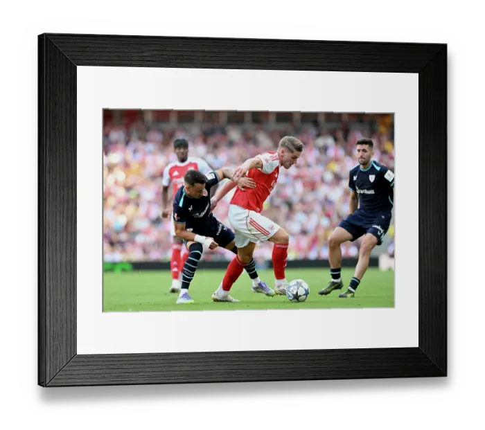 Framed Print : Arsenal v Athletic Club: Emirates Cup