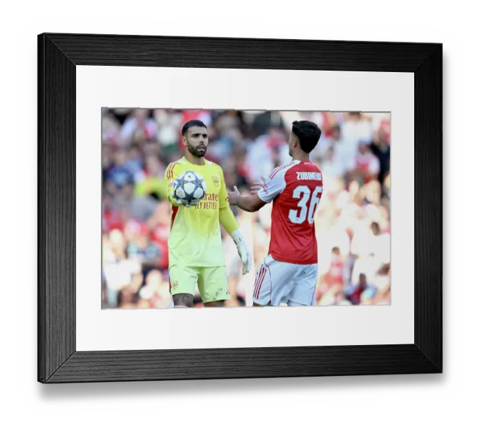 Framed Print : Arsenal v Athletic Club: Emirates Cup
