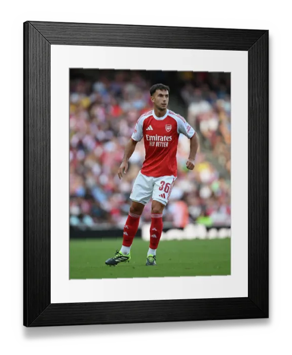 Framed Print : Arsenal v Athletic Club: Emirates Cup
