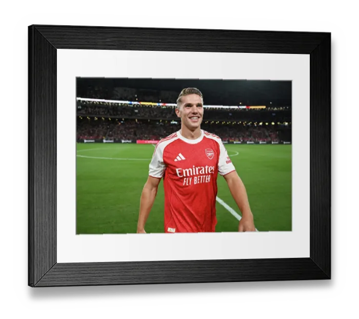 Framed Print : Arsenal v Newcastle: Pre-Season Friendly