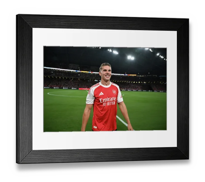 Framed Print : Arsenal v Newcastle: Pre-Season Friendly Framed Print : Arsenal v Newcastle: Pre-Season Friendly