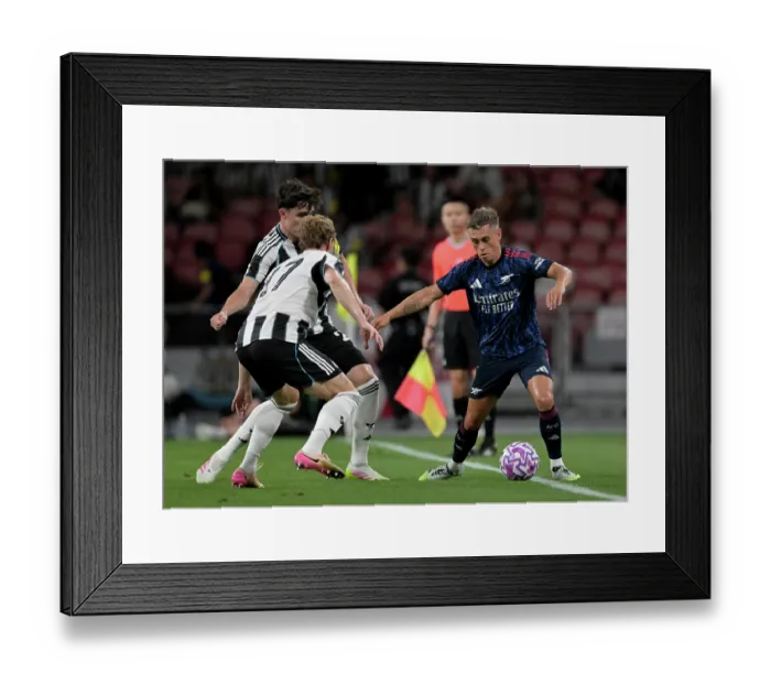 Framed Print : Arsenal v Newcastle: Pre-Season Friendly