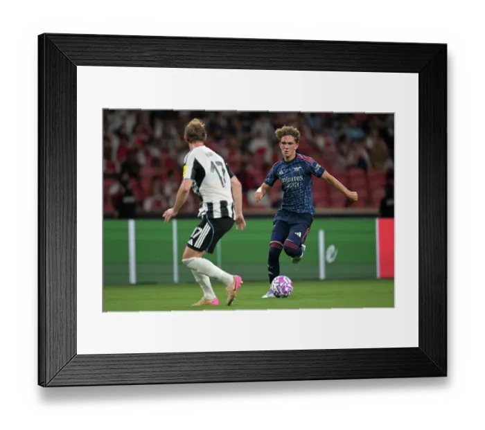 Framed Print : Arsenal v Newcastle: Pre-Season Friendly