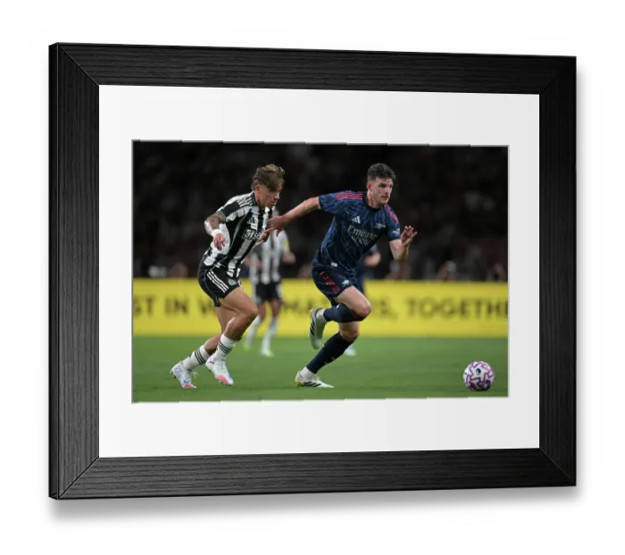 Framed Print : Arsenal v Newcastle: Pre-Season Friendly Framed Print : Arsenal v Newcastle: Pre-Season Friendly