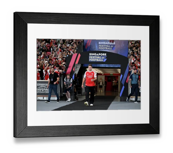 Framed Print : Arsenal v Newcastle: Pre-Season Friendly