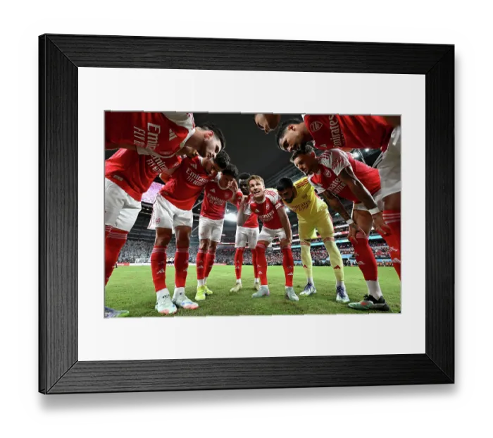 Framed Print : Arsenal v Tottenham Hotspur: Pre-Season Friendly Framed Print : Arsenal v Tottenham Hotspur: Pre-Season Friendly
