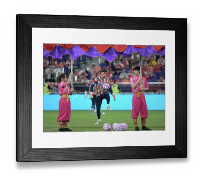 Framed Print : Arsenal v Tottenham Hotspur: Pre-Season Friendly Framed Print : Arsenal v Tottenham Hotspur: Pre-Season Friendly