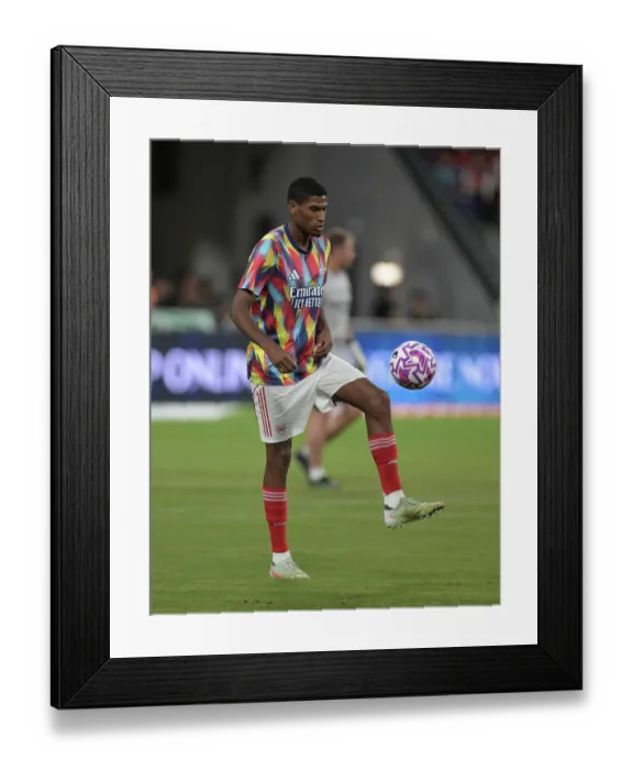 Framed Print : Arsenal v Tottenham Hotspur: Pre-Season Friendly Framed Print : Arsenal v Tottenham Hotspur: Pre-Season Friendly