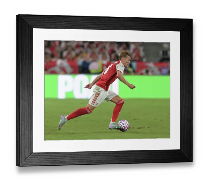 Framed Print : Arsenal v Tottenham Hotspur: Pre-Season Friendly