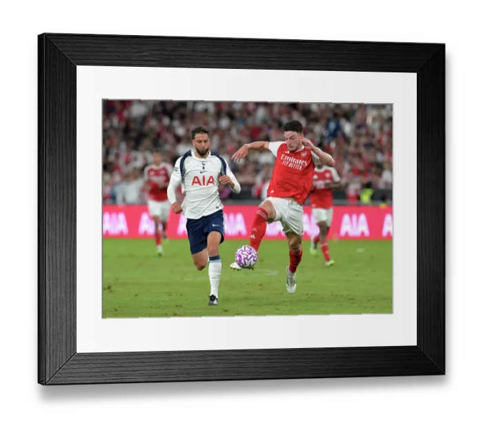 Framed Print : Arsenal v Tottenham Hotspur: Pre-Season Friendly