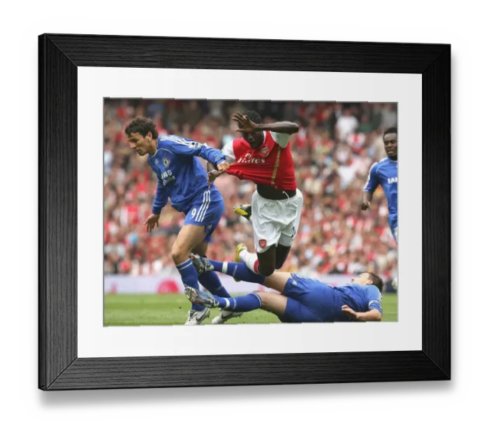Framed Print : Emmanuel Adebayor (Arsenal) John Terry and Khalid Boulahrouz (Chelsea)