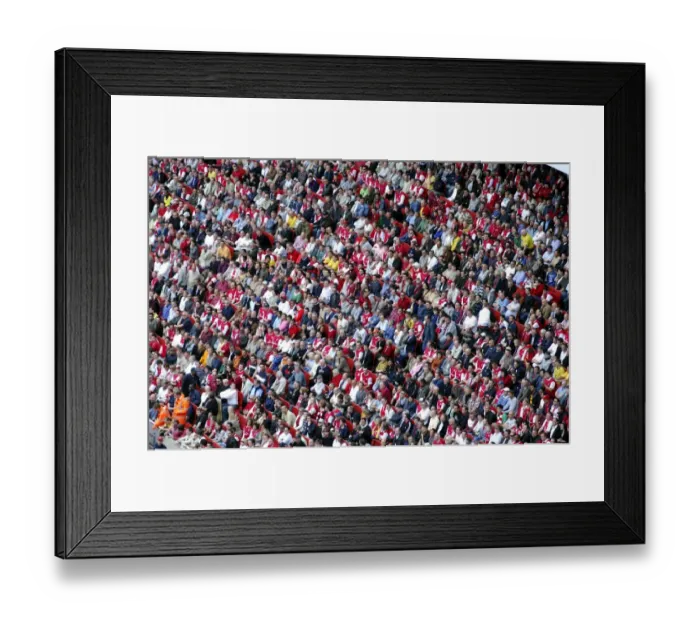 Framed Print : Arsenal vs. Chelsea: A Thrilling 1:1 Draw at Emirates Stadium, FA Premiership, 2007 Framed Print : Arsenal vs. Chelsea: A Thrilling 1:1 Draw at Emirates Stadium, FA Premiership, 2007