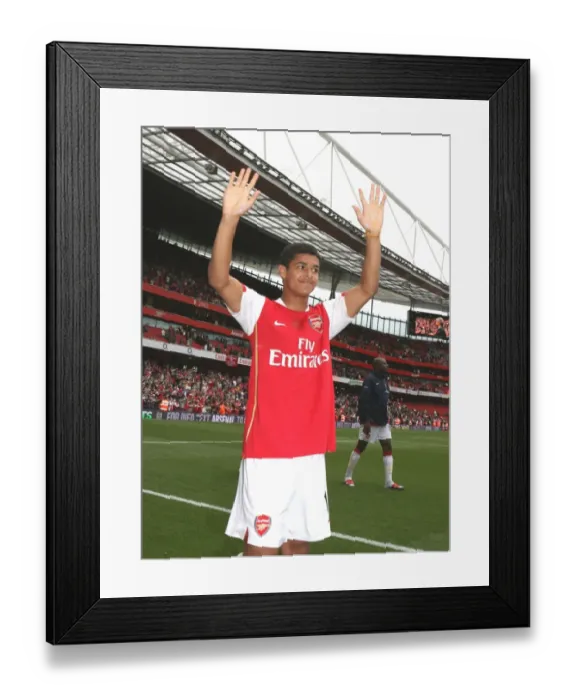 Framed Print : Denilson Bids Farewell: Arsenal 1-1 Chelsea, Emirates Stadium, 2007