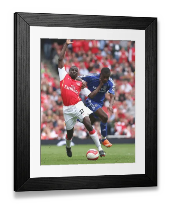 Framed Print : Clash of Stars: Eboue vs. Kalou in the 1:1 Arsenal-Chelsea Battle, FA Premiership, Emirates Stadium, 2007