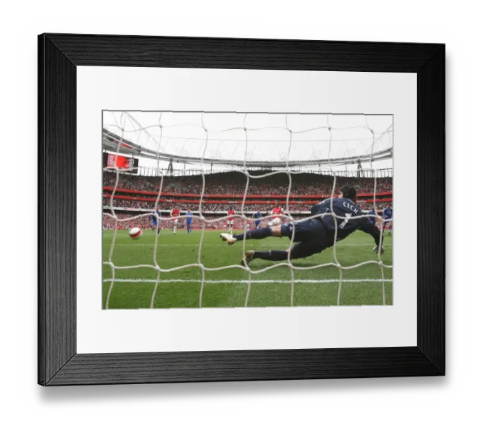 Framed Print : Gilberto shoots past Chelsea goalkeeper Petr Cech to score the Arsenal from the penalty spot Framed Print : Gilberto shoots past Chelsea goalkeeper Petr Cech to score the Arsenal from the penalty spot