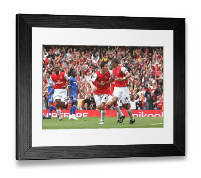 Framed Print : Gilberto and Fabregas: Unforgettable Moment as Arsenal Holds Chelsea to a 1-1 Draw