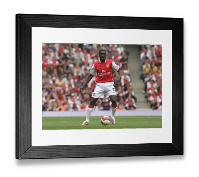 Framed Print : Kolo Toure in Action: Arsenal vs. Chelsea, 1:1 Stalemate, FA Premiership, Emirates Stadium, 6 / 5 / 07