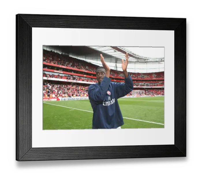 Framed Print : Arsenal vs. Chelsea Rivalry: Kolo Toure in Action (6 / 5 / 07) Framed Print : Arsenal vs. Chelsea Rivalry: Kolo Toure in Action (6 / 5 / 07)