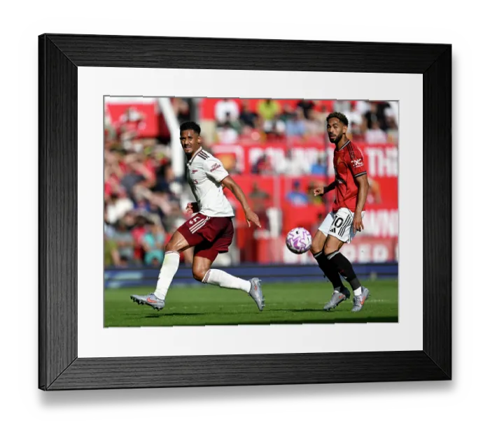 Framed Print : Manchester United v Arsenal - Premier League
