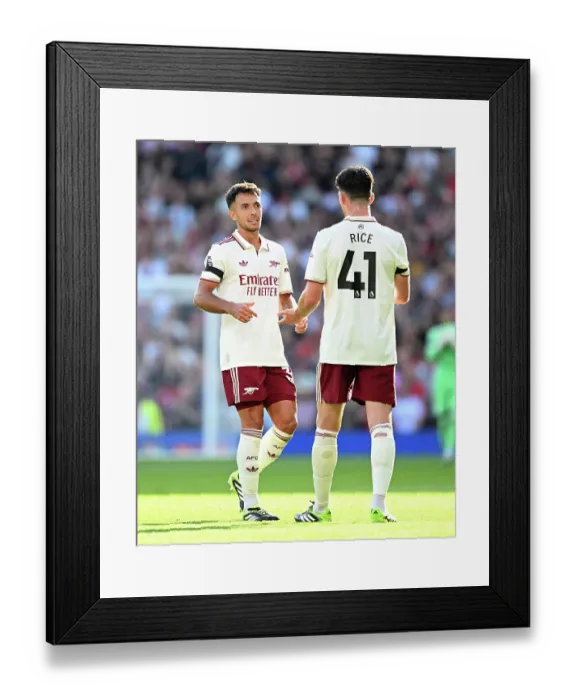 Framed Print : Manchester United v Arsenal - Premier League
