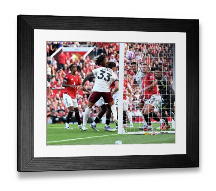 Framed Print : Manchester United v Arsenal - Premier League