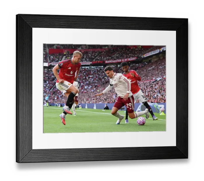 Framed Print : Manchester United v Arsenal - Premier League