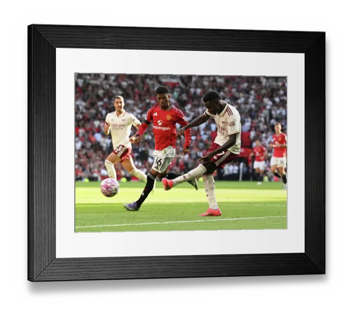 Framed Print : Manchester United v Arsenal - Premier League