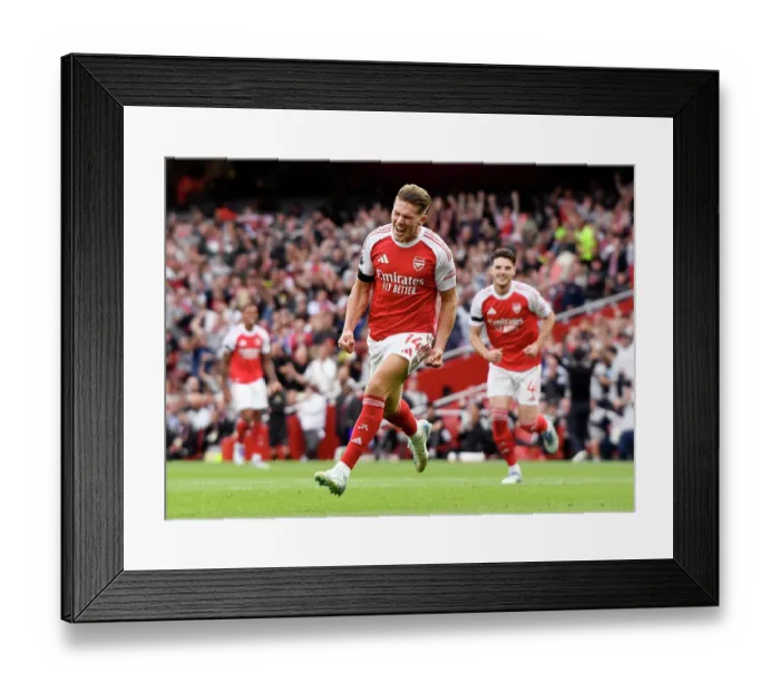 Framed Print : Arsenal v Leeds United - Premier League