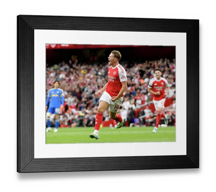 Framed Print : Arsenal v Leeds United - Premier League