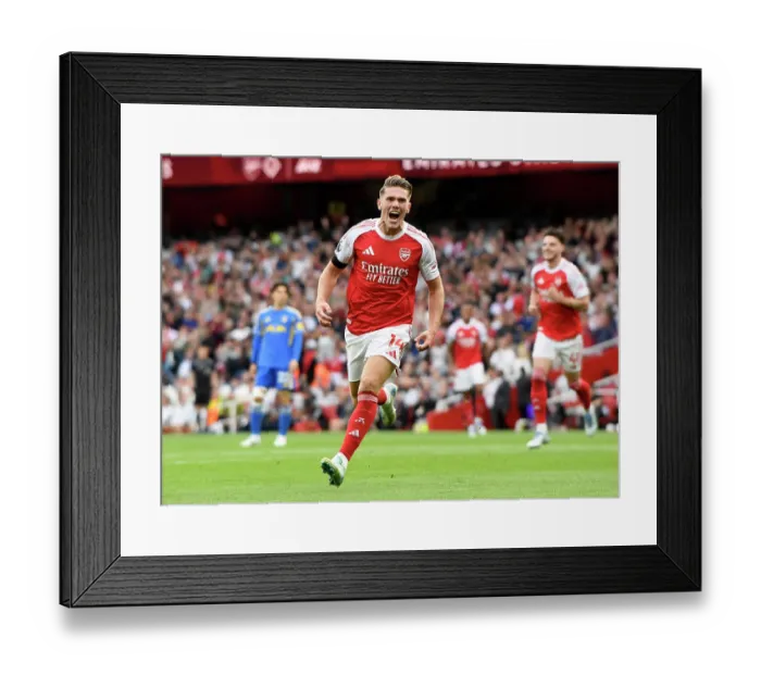 Framed Print : Arsenal v Leeds United - Premier League
