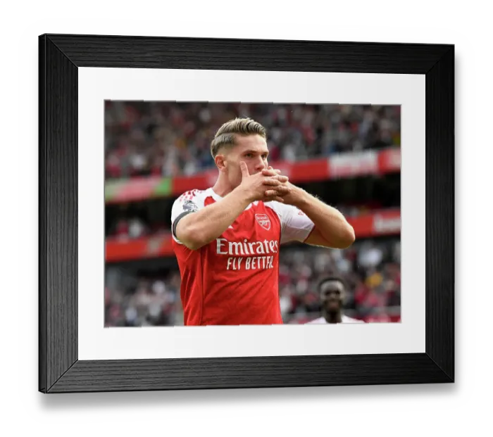 Framed Print : Arsenal v Leeds United - Premier League Framed Print : Arsenal v Leeds United - Premier League
