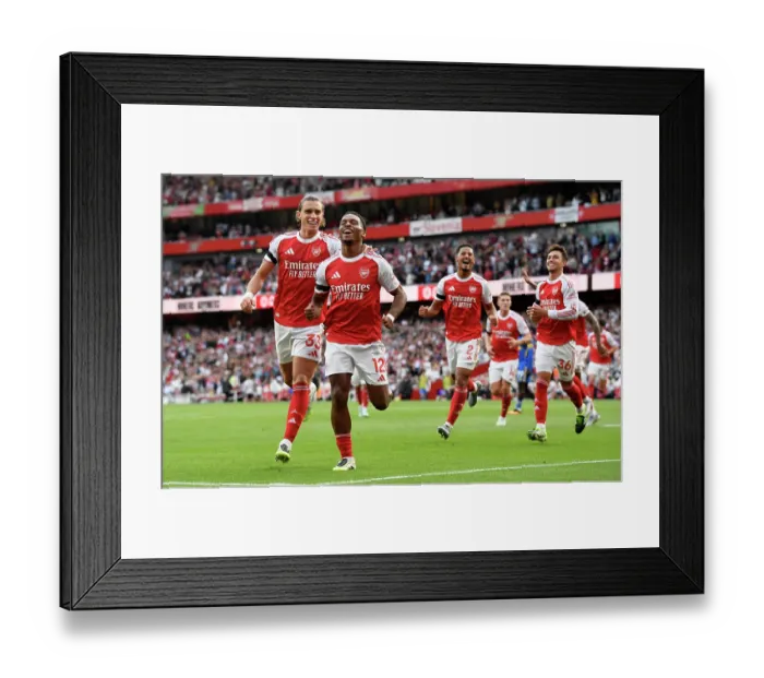 Framed Print : Arsenal v Leeds United - Premier League