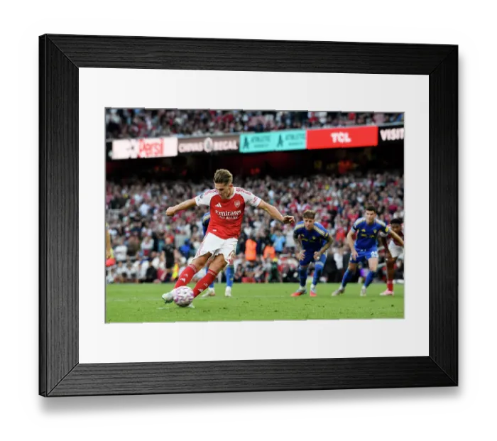 Framed Print : Arsenal v Leeds United - Premier League Framed Print : Arsenal v Leeds United - Premier League